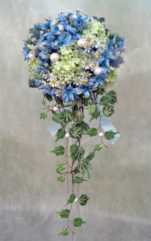 �A�[�g�t�����[�u�[�P�E�u���[�X�^�[�L���X�P�[�h